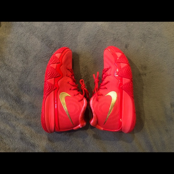 VNDS Nike Kyrie 4 Red Carpet Size 9 943806-602 (No Box) - Picture 4 of 7